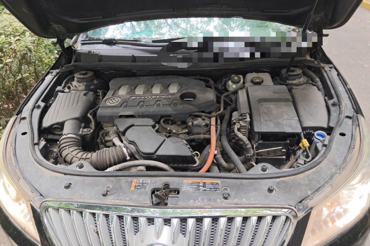 Used Buick LaCrosse 2011 eAssist 2.4L Luxury Edition Engine Bay