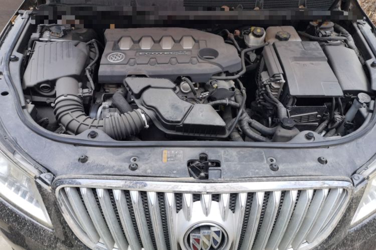 Used Buick LaCrosse 2011 2.4L SIDI Luxury Edition Engine Bay