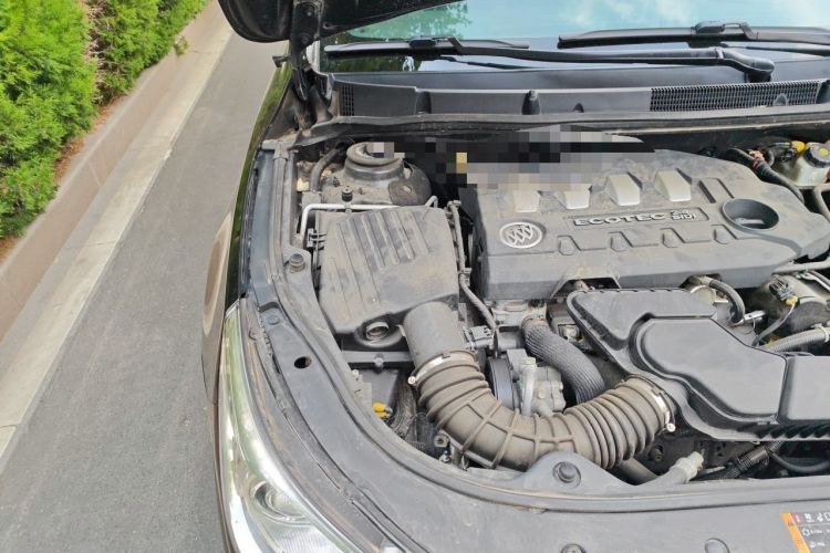 Used Buick LaCrosse 2011 2.4L SIDI Haoya Edition Engine Bay Right