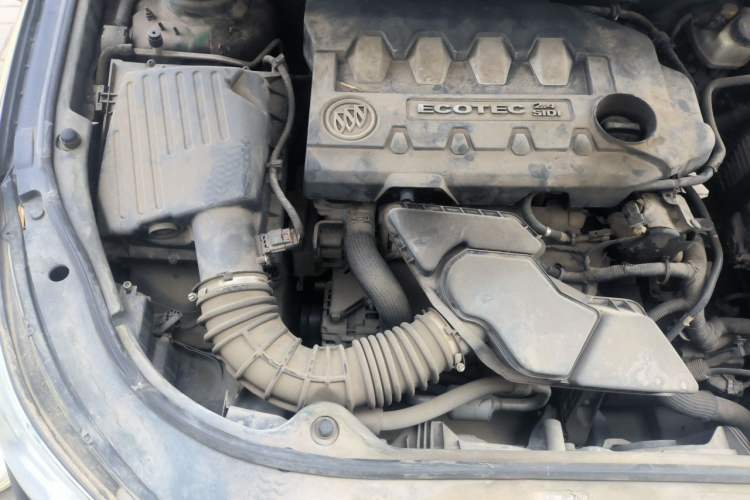 Used Buick LaCrosse 2011 2.4L SIDI Comfort Edition Engine Bay Right