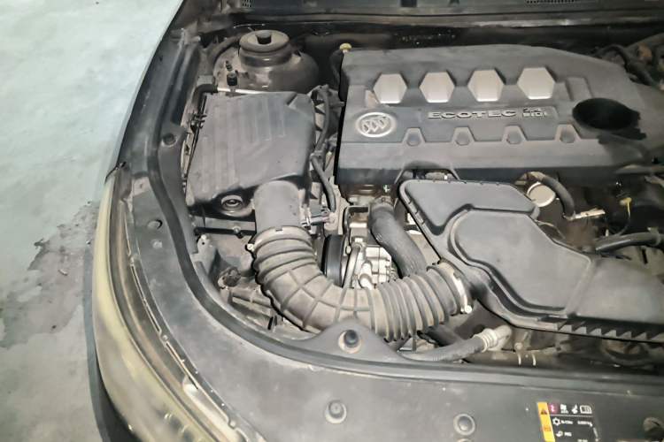 Used Buick LaCrosse 2011 2.4L SIDI Haoya Edition Engine Bay Right