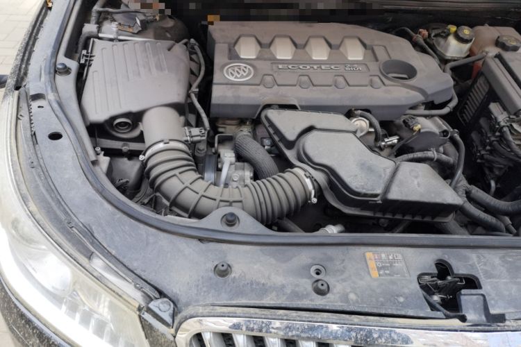 Used Buick LaCrosse 2011 2.4L SIDI Luxury Edition Engine Bay Right