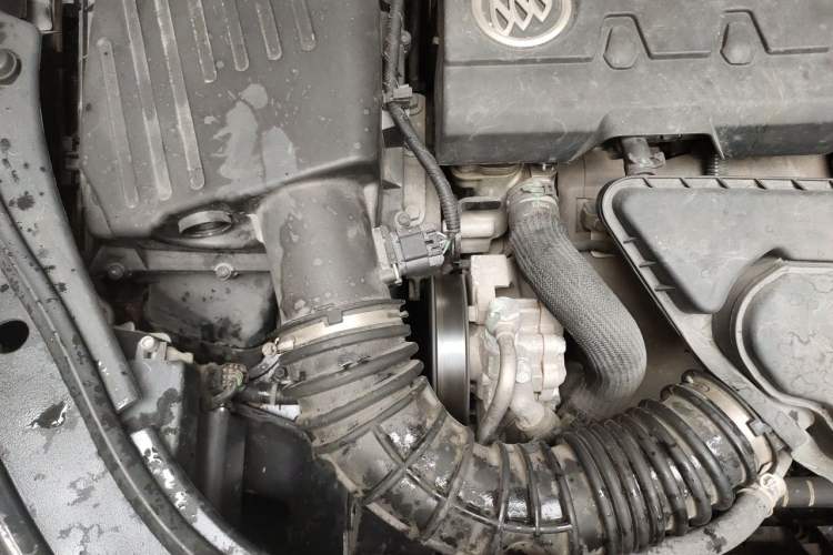 Used Buick LaCrosse 2011 2.4L SIDI Haoya Edition Engine Bay Right