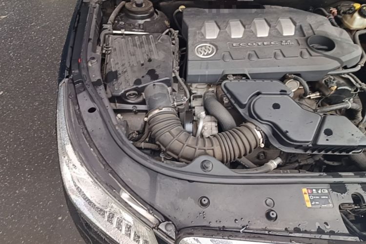 Used Buick LaCrosse 2011 2.4L SIDI Haoya Edition Engine Bay Right