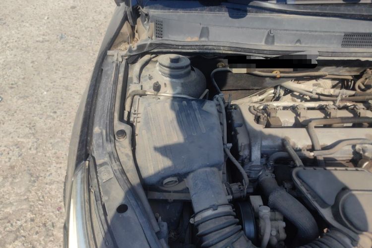 Used Buick LaCrosse 2011 2.4L SIDI Haoya Edition Engine Bay Right