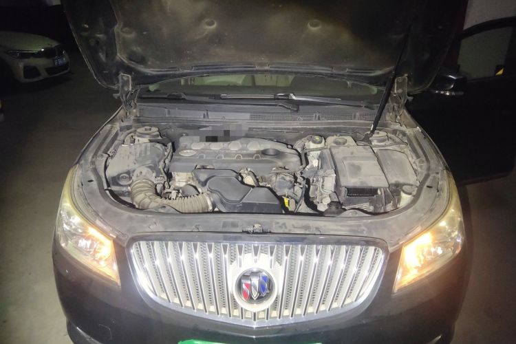 Used Buick LaCrosse 2011 2.4L SIDI Elegant Edition Engine Bay