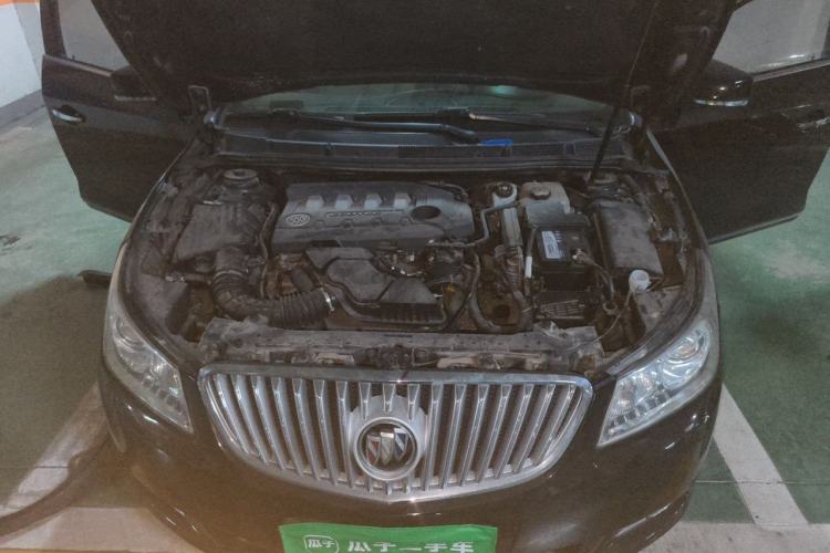 Used Buick LaCrosse 2011 2.4L SIDI Haoya Edition Engine Bay
