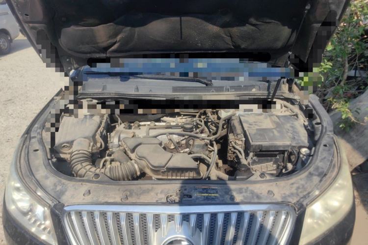 Used Buick LaCrosse 2011 2.4L SIDI Haoya Edition Engine Bay