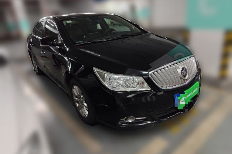 Used Buick LaCrosse 2011 2.4L SIDI Comfort Sunroof Version Front Right 45 Deg