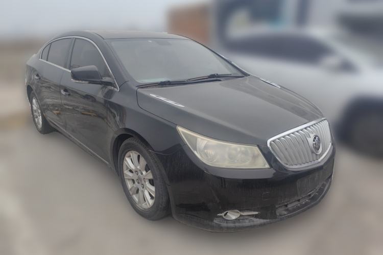 Used Buick LaCrosse 2011 2.4L SIDI Elegant Edition Front Right 45 Deg