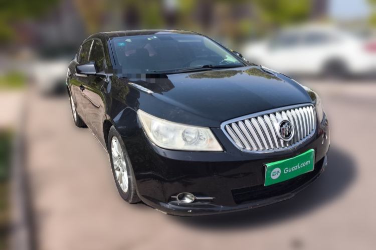 Used Buick LaCrosse 2011 2.4L SIDI Elegant Edition Front Right 45 Deg