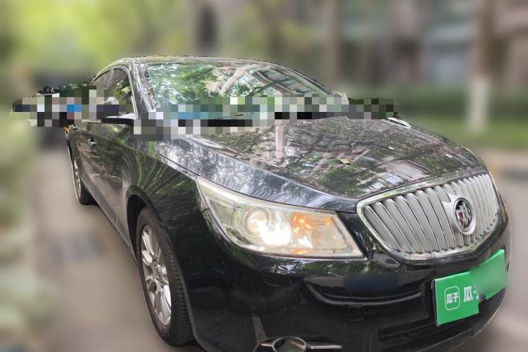 Used Buick LaCrosse 2011 eAssist 2.4L Luxury Edition Front Right 45 Deg
