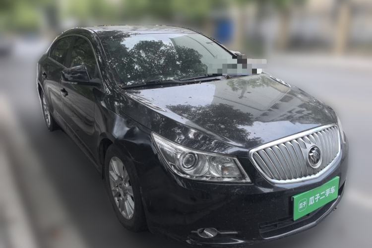 Used Buick LaCrosse 2011 2.4L SIDI Comfort Sunroof Version Front Right 45 Deg