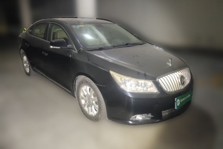 Used Buick LaCrosse 2011 2.4L SIDI Elegant Edition Front Right 45 Deg