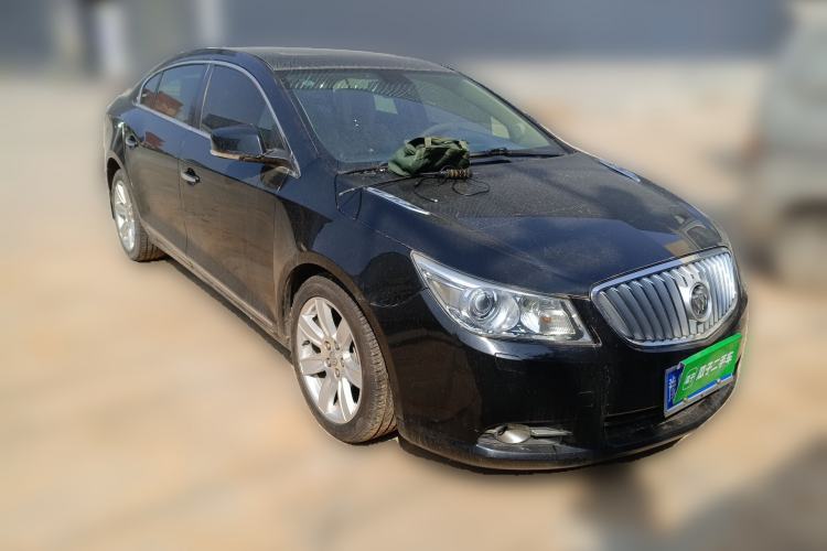 Used Buick LaCrosse 2011 2.4L SIDI Luxury Edition Front Right 45 Deg