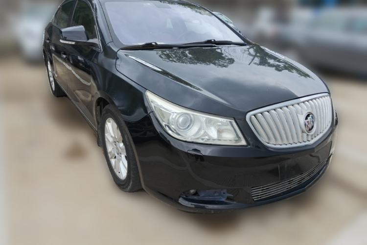 Used Buick LaCrosse 2011 2.4L SIDI Elegant Edition Front Right 45 Deg