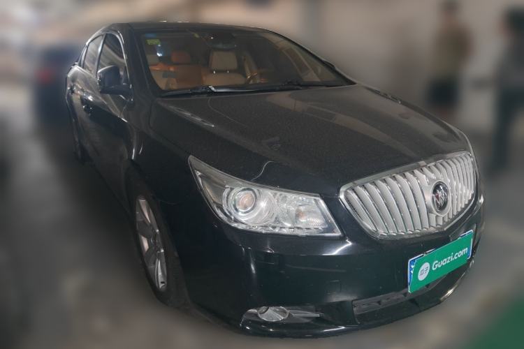 Used Buick LaCrosse 2011 2.4L SIDI Luxury Edition Front Right 45 Deg