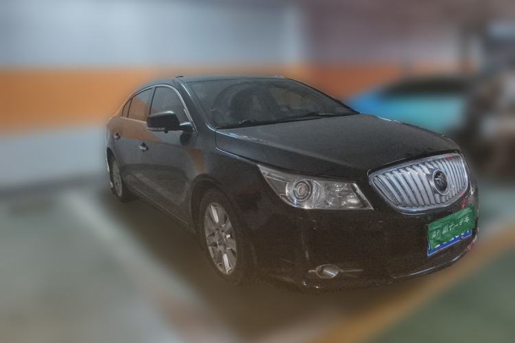 Used Buick LaCrosse 2011 2.4L SIDI Haoya Edition Front Right 45 Deg