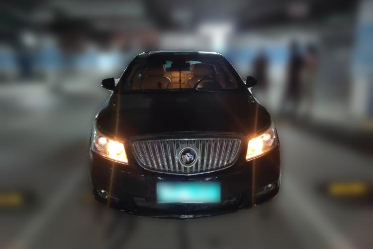 Used Buick LaCrosse 2011 2.4L SIDI Elegant Edition Front