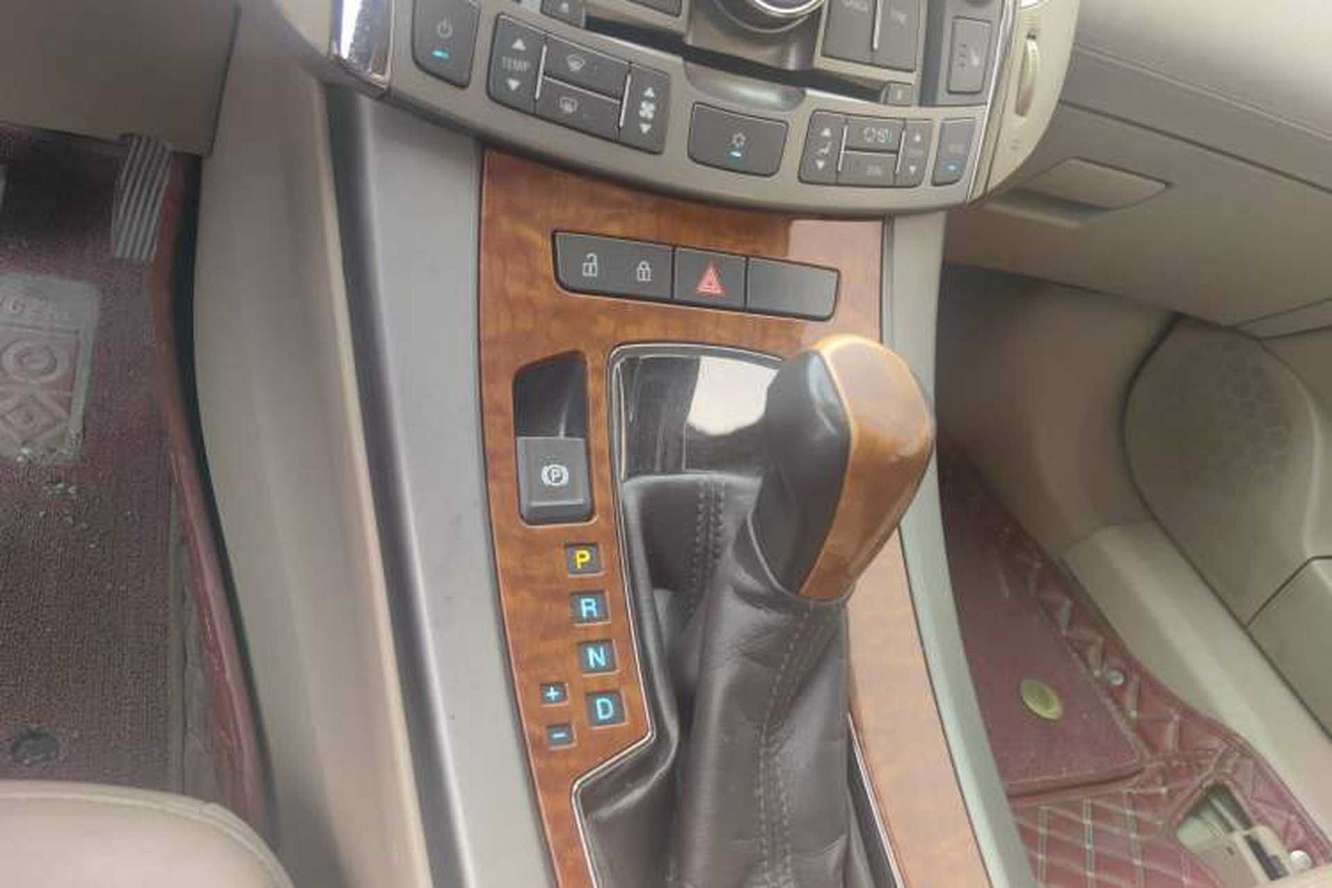 Used Buick LaCrosse 2011 2.4L SIDI Elegant Edition Gear Lever