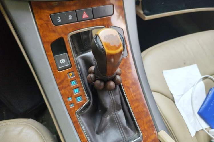 Used Buick LaCrosse 2011 2.4L SIDI Elegant Edition Gear Lever