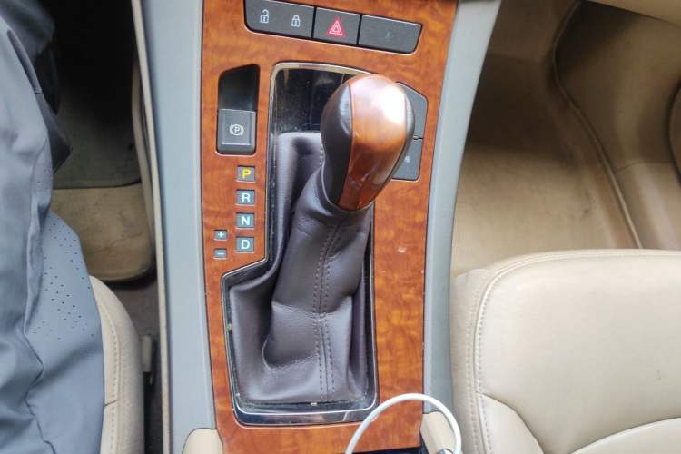 Used Buick LaCrosse 2011 2.4L SIDI Haoya Edition Gear Lever
