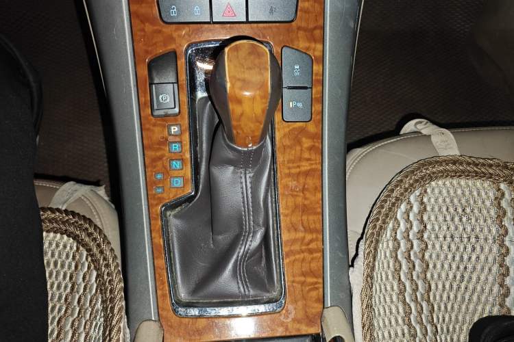 Used Buick LaCrosse 2011 2.4L SIDI Haoya Edition Gear Lever