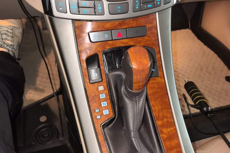 Used Buick LaCrosse 2011 2.4L SIDI Haoya Edition Gear Lever