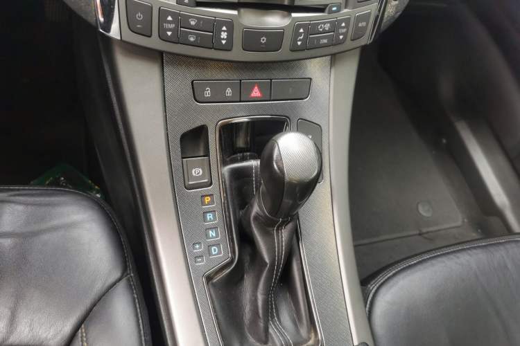 Used Buick LaCrosse 2011 2.0T Flagship Edition Gear Lever