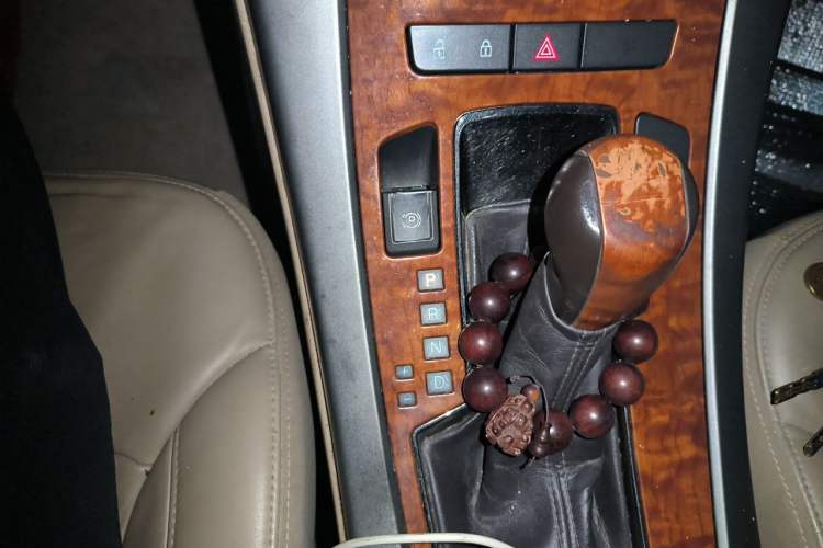 Used Buick LaCrosse 2011 2.4L SIDI Haoya Edition Gear Lever