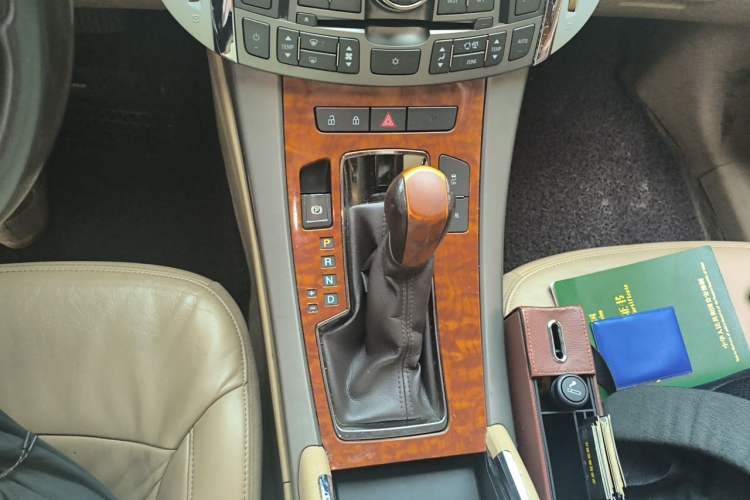 Used Buick LaCrosse 2011 2.4L SIDI Haoya Edition Gear Lever