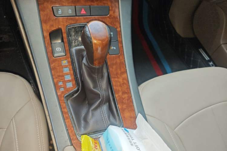 Used Buick LaCrosse 2011 2.4L SIDI Haoya Edition Gear Lever