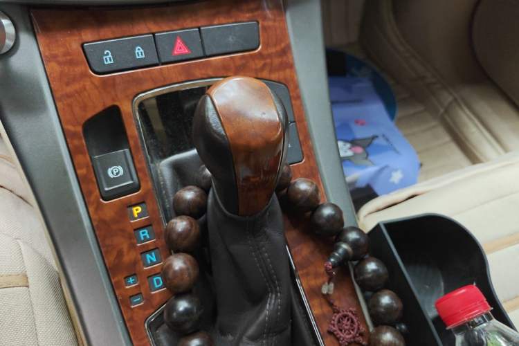 Used Buick LaCrosse 2011 eAssist 2.4L Luxury Edition Gear Lever