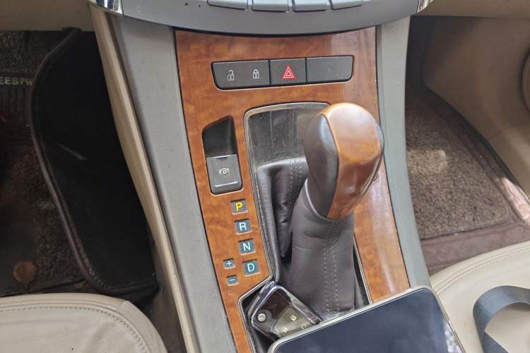 Used Buick LaCrosse 2011 2.4L SIDI Haoya Edition Gear Lever