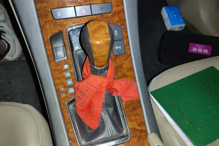 Used Buick LaCrosse 2011 2.4L SIDI Elegant Edition Gear Lever