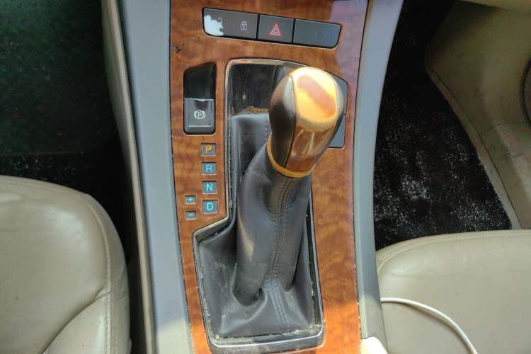 Used Buick LaCrosse 2011 2.4L SIDI Haoya Edition Gear Lever