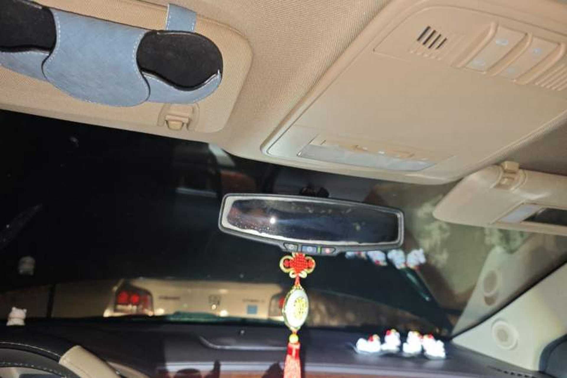 Used Buick LaCrosse 2011 2.4L SIDI Elegant Edition Headliner