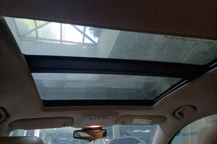 Used Buick LaCrosse 2011 2.4L SIDI Comfort Edition Headliner