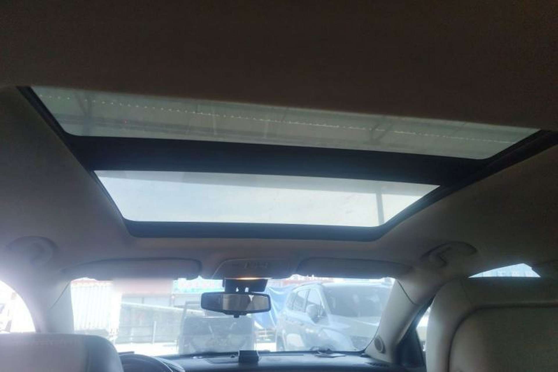 Used Buick LaCrosse 2011 2.4L SIDI Elegant Edition Headliner