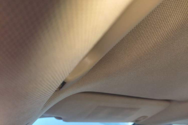 Used Buick LaCrosse 2011 2.4L SIDI Comfort Edition Headliner