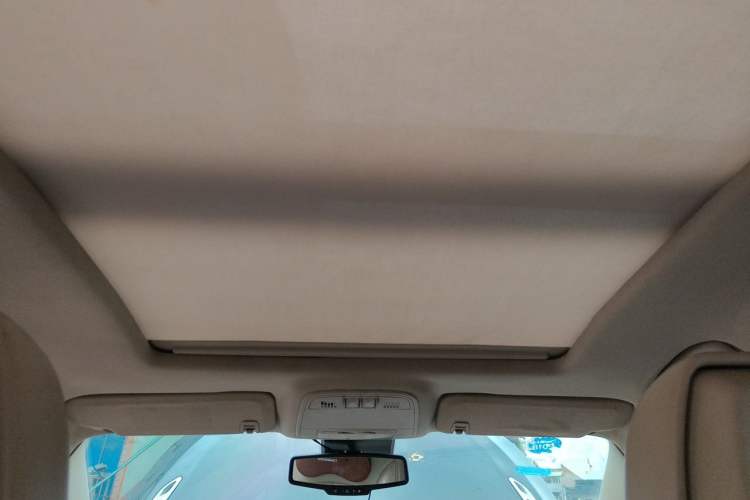Used Buick LaCrosse 2011 2.4L SIDI Luxury Edition Headliner