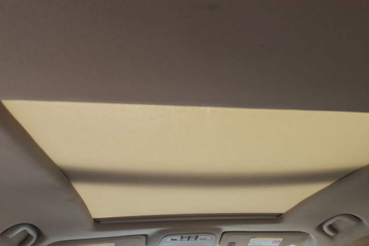 Used Buick LaCrosse 2011 2.4L SIDI Elegant Edition Headliner