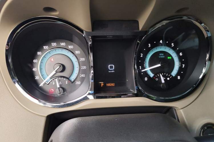 Used Buick LaCrosse 2011 2.4L SIDI Haoya Edition Instrument Cluster