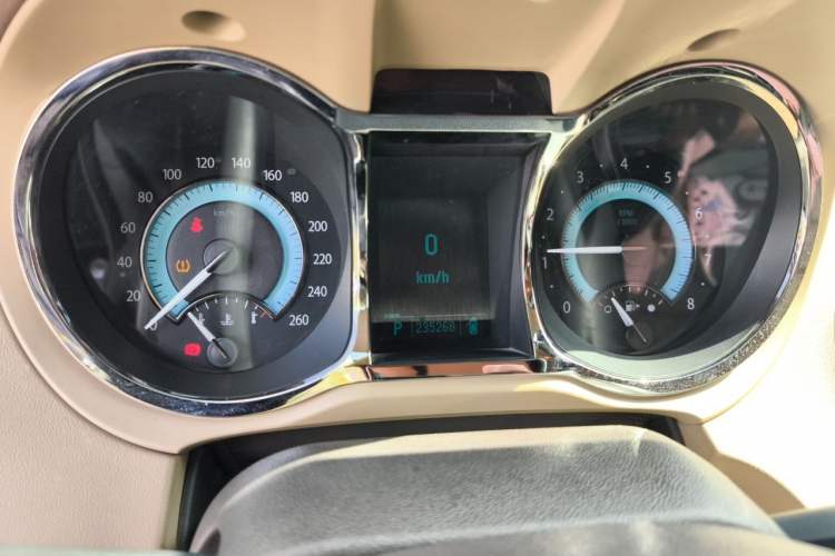 Used Buick LaCrosse 2011 2.4L SIDI Elegant Edition Instrument Cluster