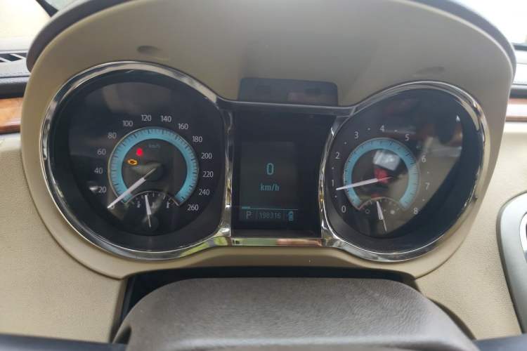 Used Buick LaCrosse 2011 2.4L SIDI Elegant Edition Instrument Cluster