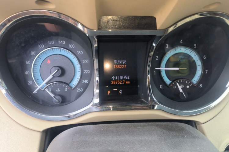 Used Buick LaCrosse 2011 2.4L SIDI Comfort Edition Instrument Cluster