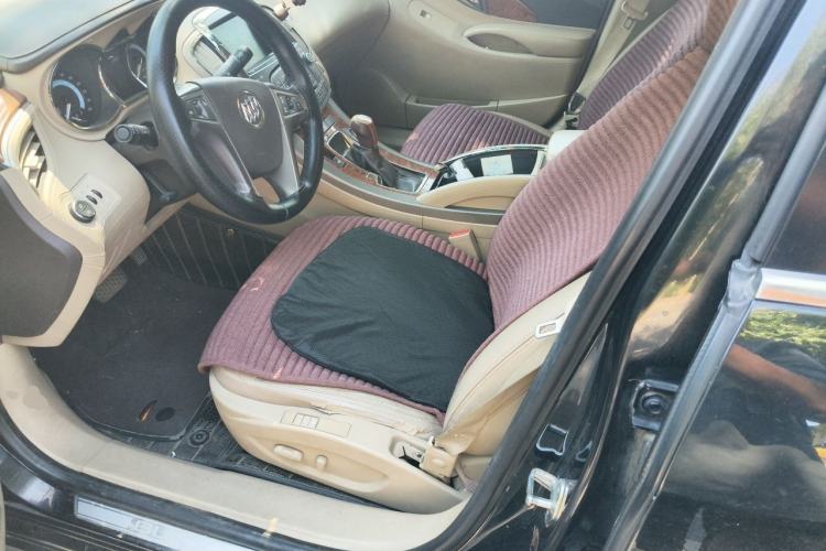 Used Buick LaCrosse 2011 2.4L SIDI Luxury Edition Left Front Seat