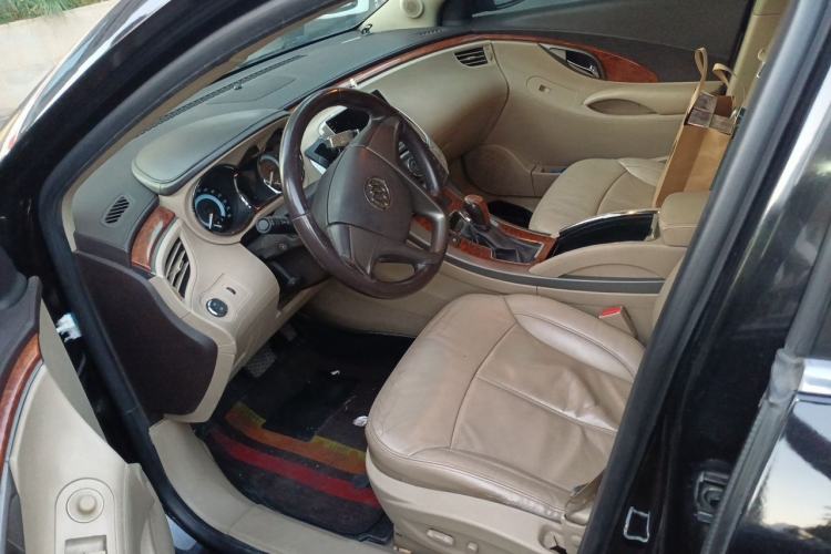 Used Buick LaCrosse 2011 2.4L SIDI Elegant Edition Left Front Seat