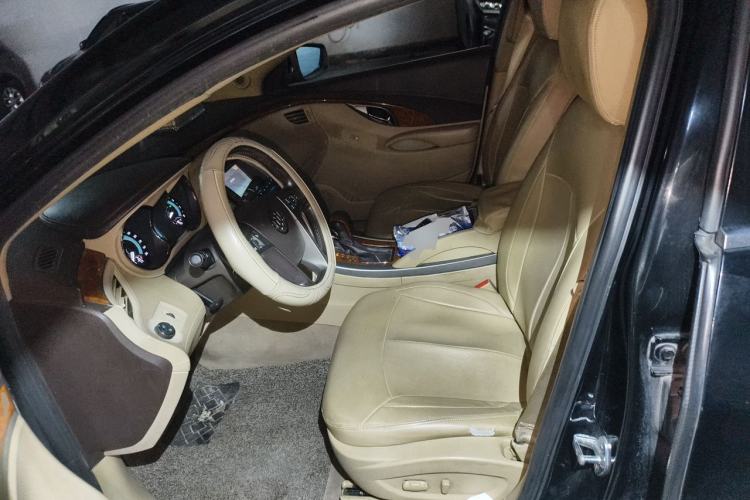 Used Buick LaCrosse 2011 2.4L SIDI Haoya Edition Left Front Seat