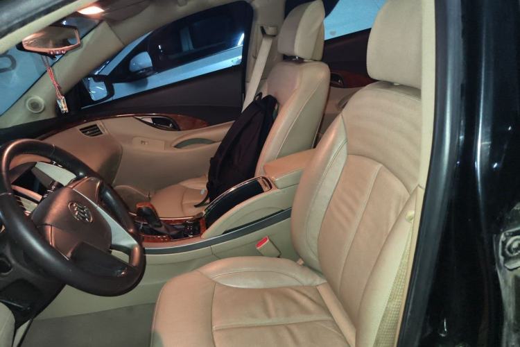 Used Buick LaCrosse 2011 2.4L SIDI Elegant Edition Left Front Seat